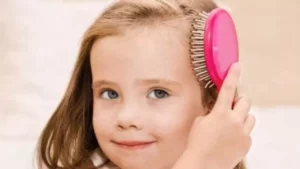 Çocuklarda saç dökülmesi̇